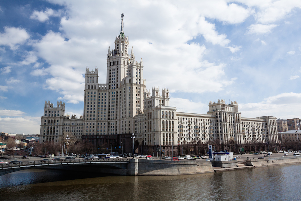 Короткое путешествие в Москву: где искать лучшие выставки и недорогие рестораны