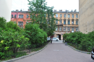 В Смольном назвали недопустимой застройку сквера в Кузнечном переулке. Ранее там планировали возвести новое здание Музея Достоевского